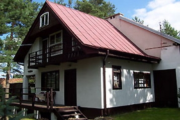 Polonia Chata Spychowo, Exterior
